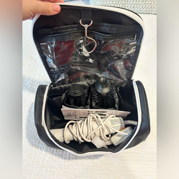 Bondi Boost Everlast Airstyler Ceramic Blow Dryer & Multi
Styler Tool - Picture 9 of 9